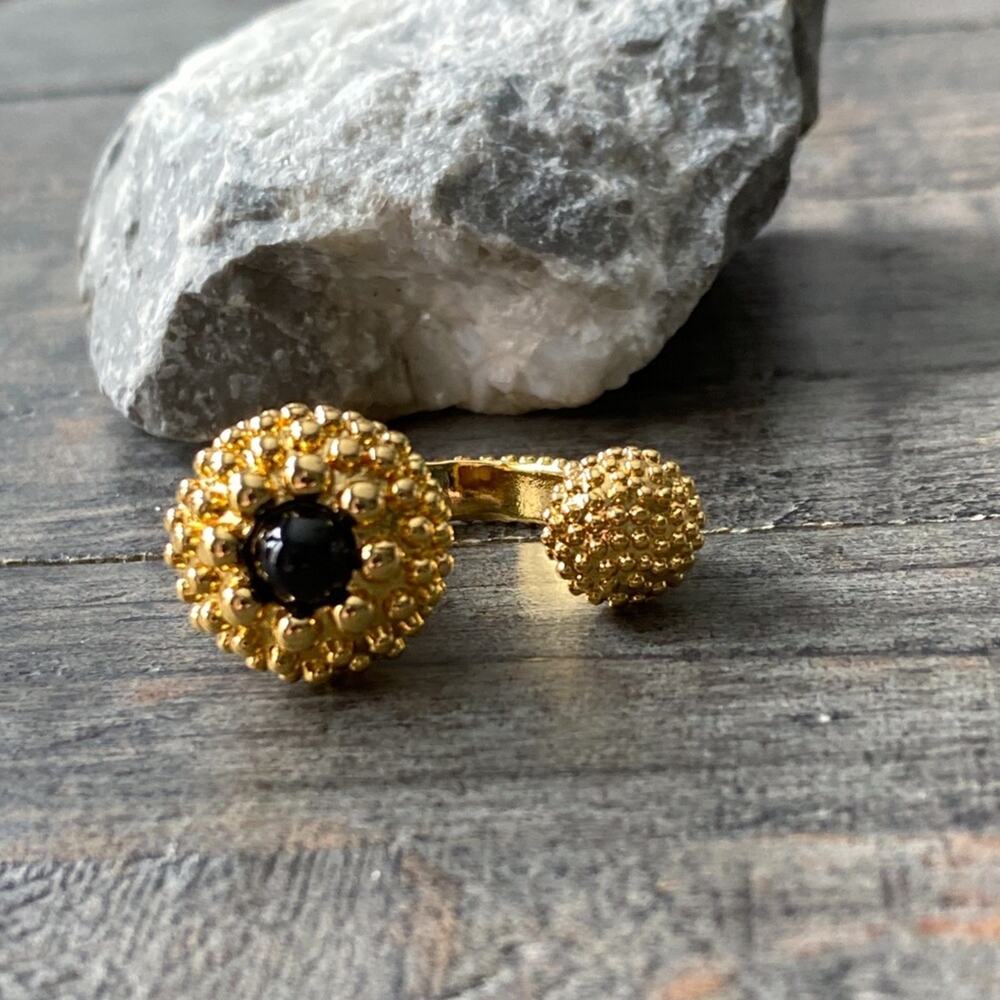 NEW Gold Textured Ring With Black Accent Stone - Picture 13 of 15